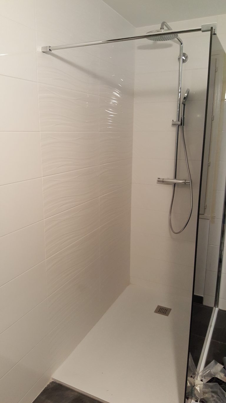 Salle de bain, douche à l'italienne